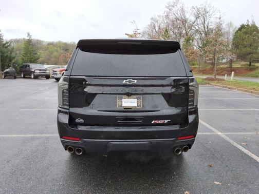 2025 Chevrolet Tahoe RST