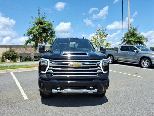 2025 Chevrolet Silverado 3500 High Country
