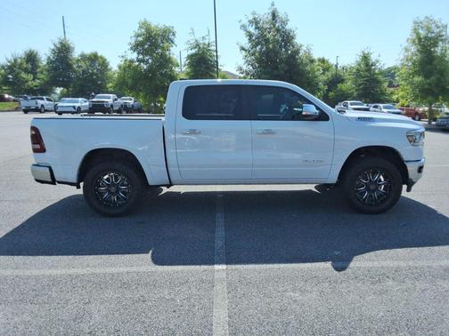 Bright White Clearcoat 2022 RAM 1500 Laramie