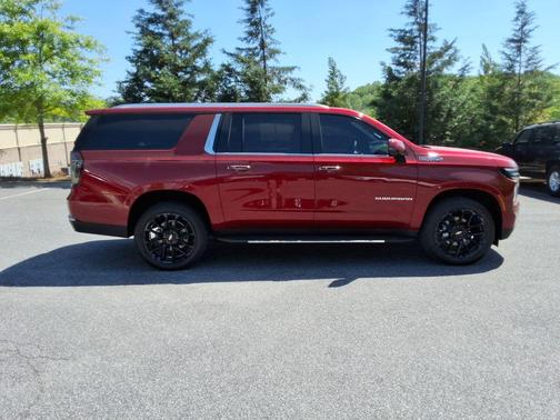 Radiant Red Tintcoat 2026 Chevrolet Suburban High Country