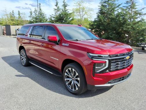 Radiant Red Tintcoat 2026 Chevrolet Suburban High Country