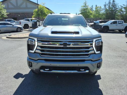 Sterling Gray Metallic 2026 Chevrolet Silverado 2500 High Country