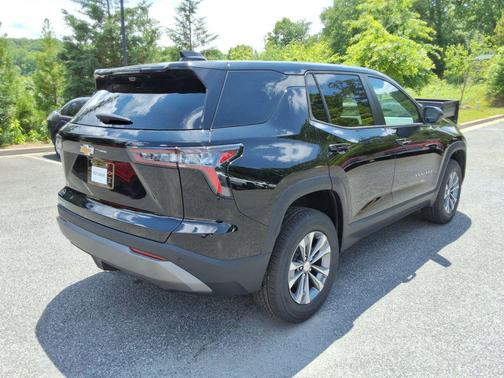 Mosaic Black Metallic 2026 Chevrolet Equinox 1LT
