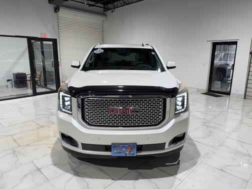 White 2015 GMC Yukon Denali