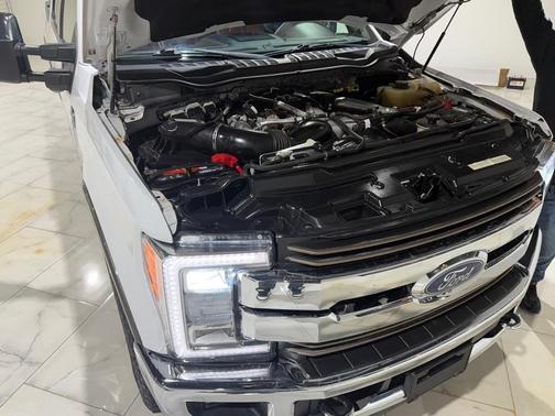 White 2019 Ford F-250 XL