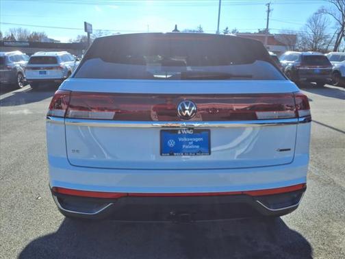 2025 Volkswagen Atlas Cross Sport 2.0T SE w/Technology 4MOTION