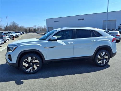 2025 Volkswagen Atlas Cross Sport 2.0T SE w/Technology 4MOTION