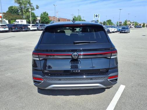 2025 Volkswagen Taos 1.5T SEL