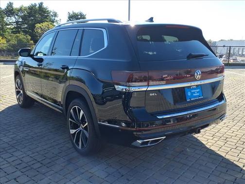 2026 Volkswagen Atlas 2.0T SEL Premium R-Line 4MOTION