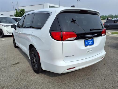 2023 Chrysler Voyager LX