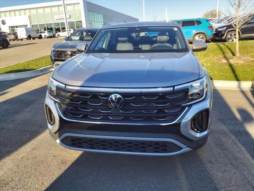 2025 Volkswagen Atlas Cross Sport 2.0T SE w/Technology 4MOTION