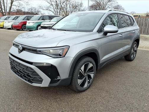 2026 Volkswagen Taos SE