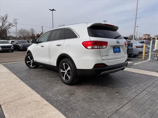 2016 Kia Sorento EX