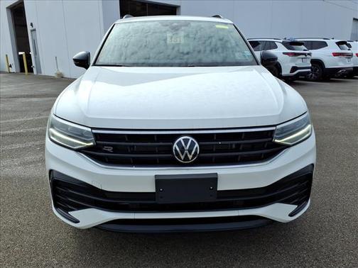 2022 Volkswagen Tiguan 2.0T SE R-Line Black 4MOTION