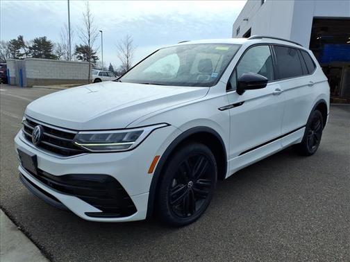 2022 Volkswagen Tiguan 2.0T SE R-Line Black 4MOTION