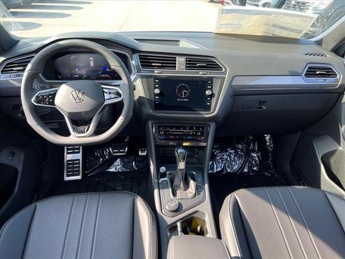 2024 Volkswagen Tiguan 2.0T SE R-Line Black 4MOTION