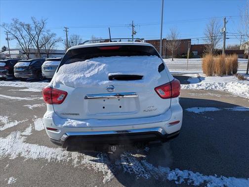2018 Nissan Pathfinder Platinum