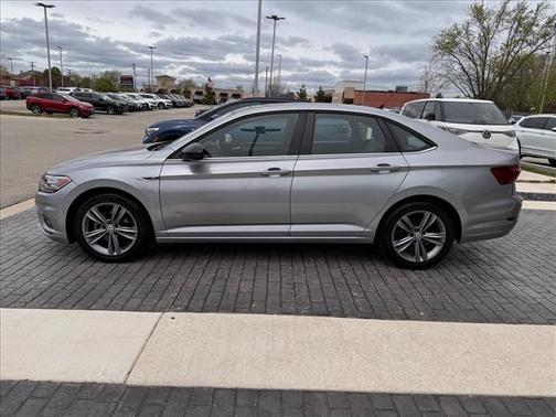 Pyrite Silver Metallic 2021 Volkswagen Jetta 1.4T R-Line