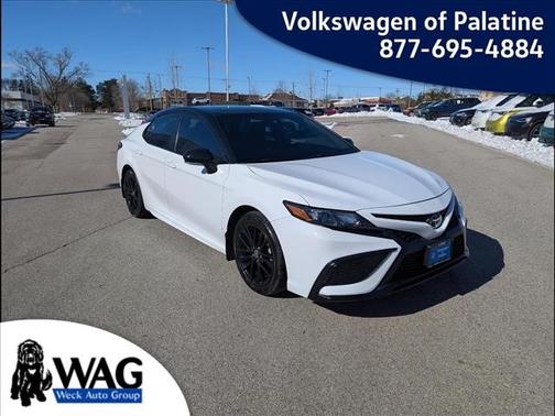 Ice Cap 2023 Toyota Camry SE