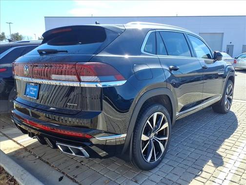 2026 Volkswagen Atlas Cross Sport 2.0T SEL Premium