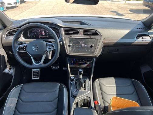 2023 Volkswagen Tiguan 2.0T SEL R-Line 4MOTION