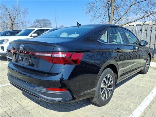 Deep Black Pearl 2026 Volkswagen Jetta 1.4T S