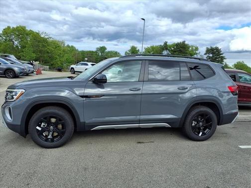 2025 Volkswagen Atlas 2.0T S
