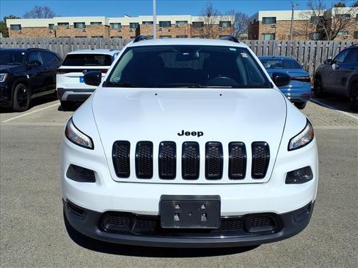 2016 Jeep Cherokee Sport