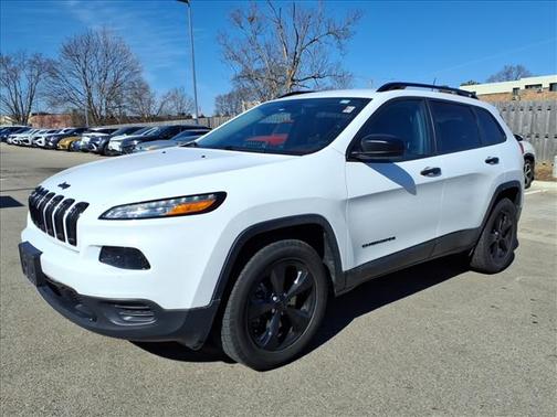 2016 Jeep Cherokee Sport