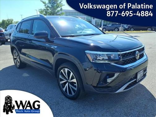 Deep Black Pearl Effect 2023 Volkswagen Taos 1.5T SE