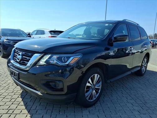 Magnetic Black Pearl 2019 Nissan Pathfinder S