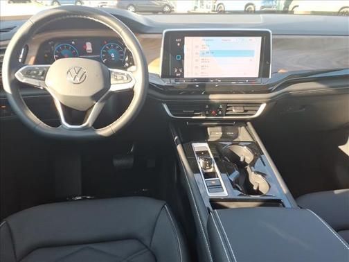 2026 Volkswagen Atlas 2.0T SE w/Technology 4MOTION