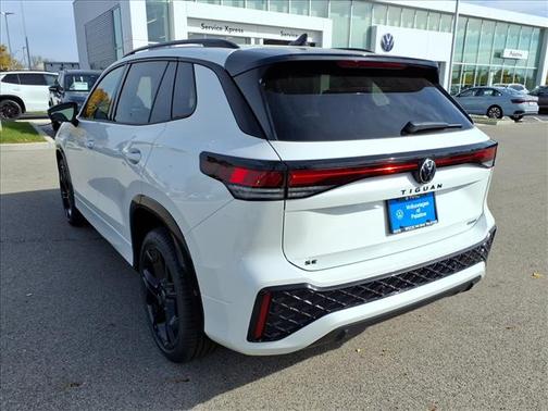 2026 Volkswagen Tiguan 2.0T SE R-Line Black 4MOTION