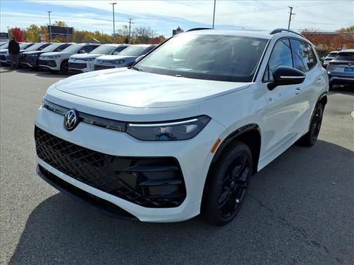 2026 Volkswagen Tiguan 2.0T SE R-Line Black 4MOTION