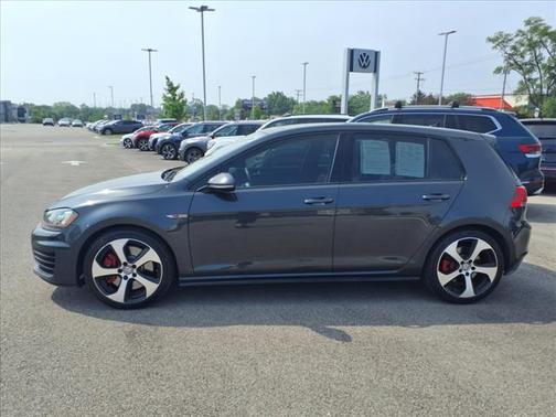 2017 Volkswagen Golf GTI 2.0T SE 4-Door