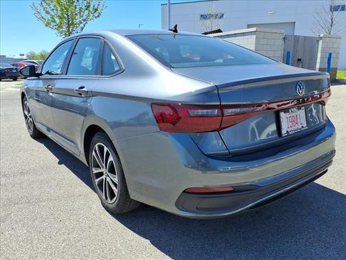 Platinum Gray Metallic 2r2r 2026 Volkswagen Jetta 1.4T S