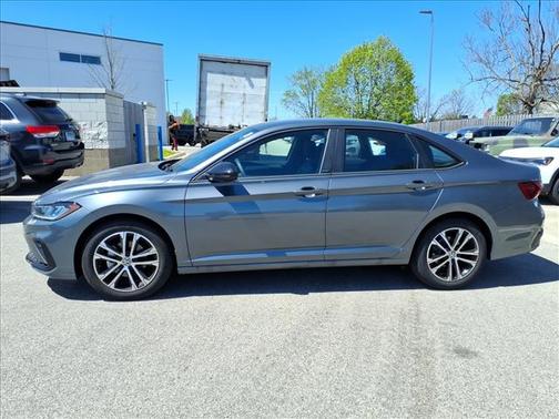 Platinum Gray Metallic 2r2r 2026 Volkswagen Jetta 1.4T S