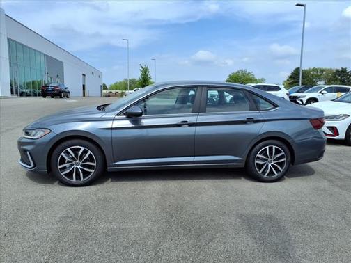 2025 Volkswagen Jetta 1.4T SE