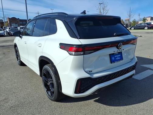 2026 Volkswagen Tiguan 2.0T SE R-Line Black 4MOTION