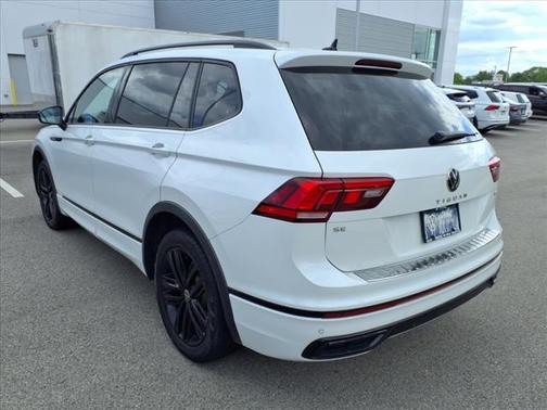 2022 Volkswagen Tiguan 2.0T SE R-Line Black 4MOTION