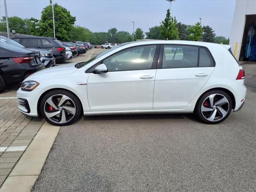 2018 Volkswagen Golf GTI 2.0T SE 4-Door