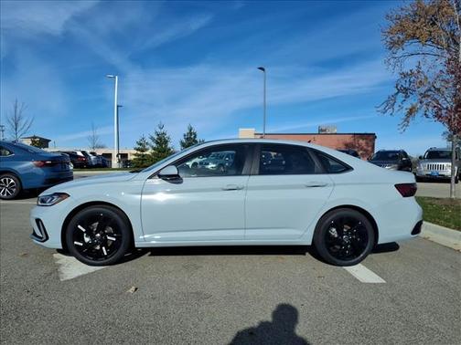 2026 Volkswagen Jetta 1.4T SE