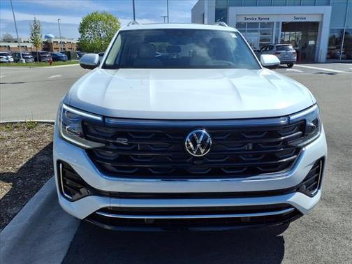 2025 Volkswagen Atlas 2.0T SEL Premium R-Line 4MOTION