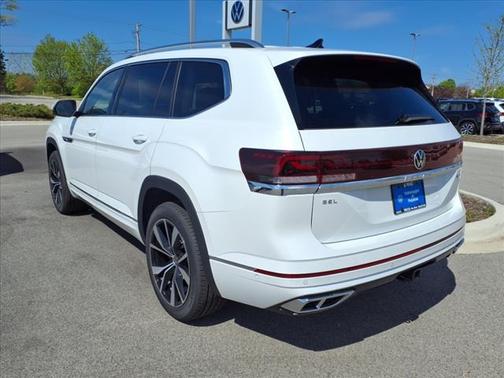 2025 Volkswagen Atlas 2.0T SEL Premium R-Line 4MOTION