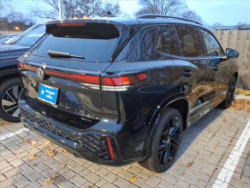 2026 Volkswagen Tiguan 2.0T SE R-Line Black 4MOTION