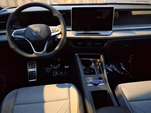 2026 Volkswagen Tiguan 2.0T SE R-Line Black 4MOTION