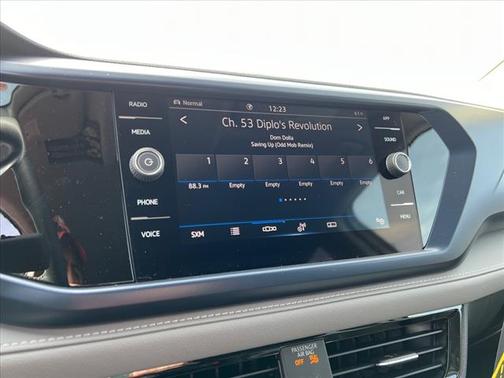 2024 Volkswagen Taos SE 4Motion