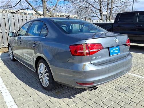 2015 Volkswagen Jetta Auto SE w/Connectivity/Navigation