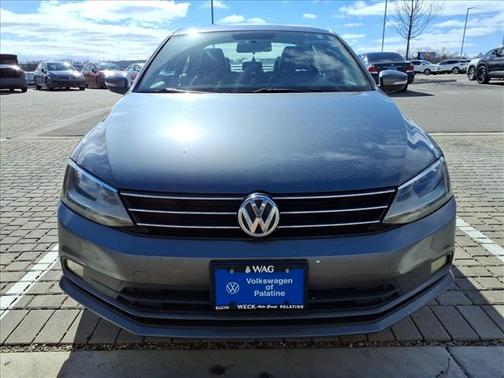 2015 Volkswagen Jetta Auto SE w/Connectivity/Navigation