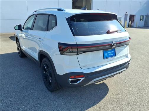 2025 Volkswagen Taos 1.5T SEL